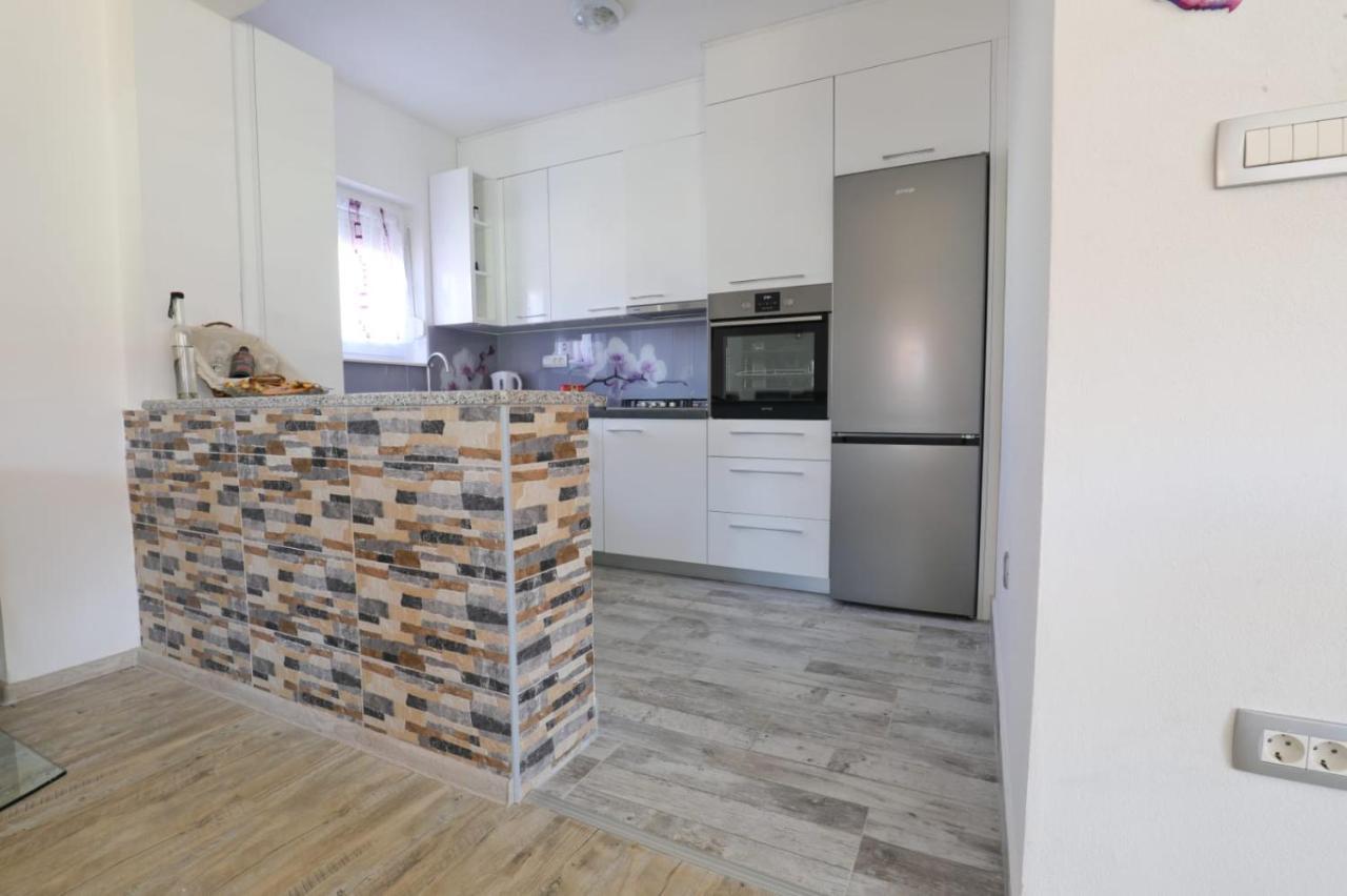 Apartman Teo &Tena Otočac Exterior foto